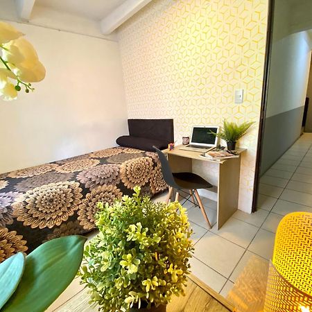 Roomies Hostel - Santa Maria La Ribera Мехико Экстерьер фото