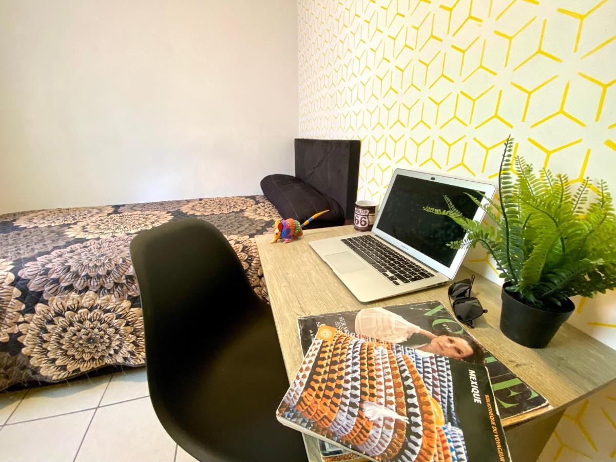 Roomies Hostel - Santa Maria La Ribera Мехико Экстерьер фото