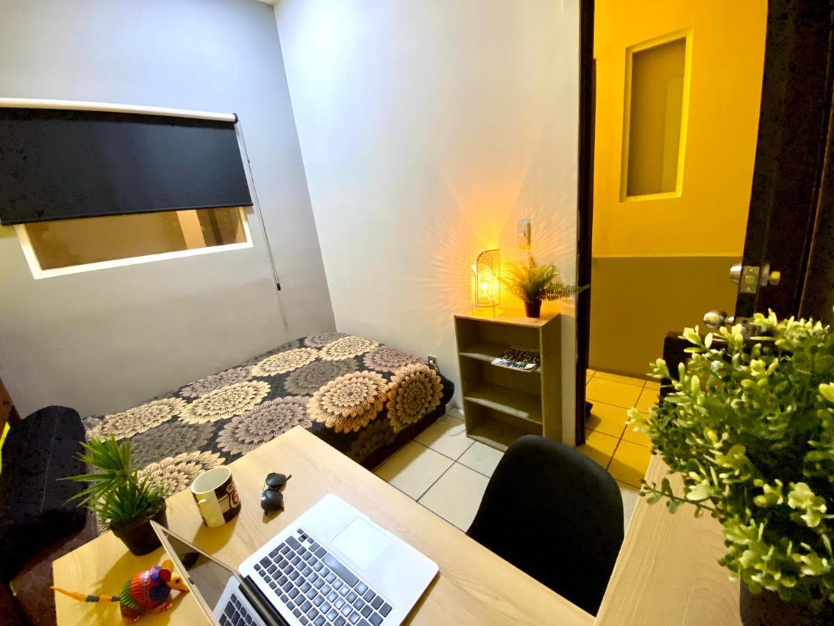 Roomies Hostel - Santa Maria La Ribera Мехико Экстерьер фото